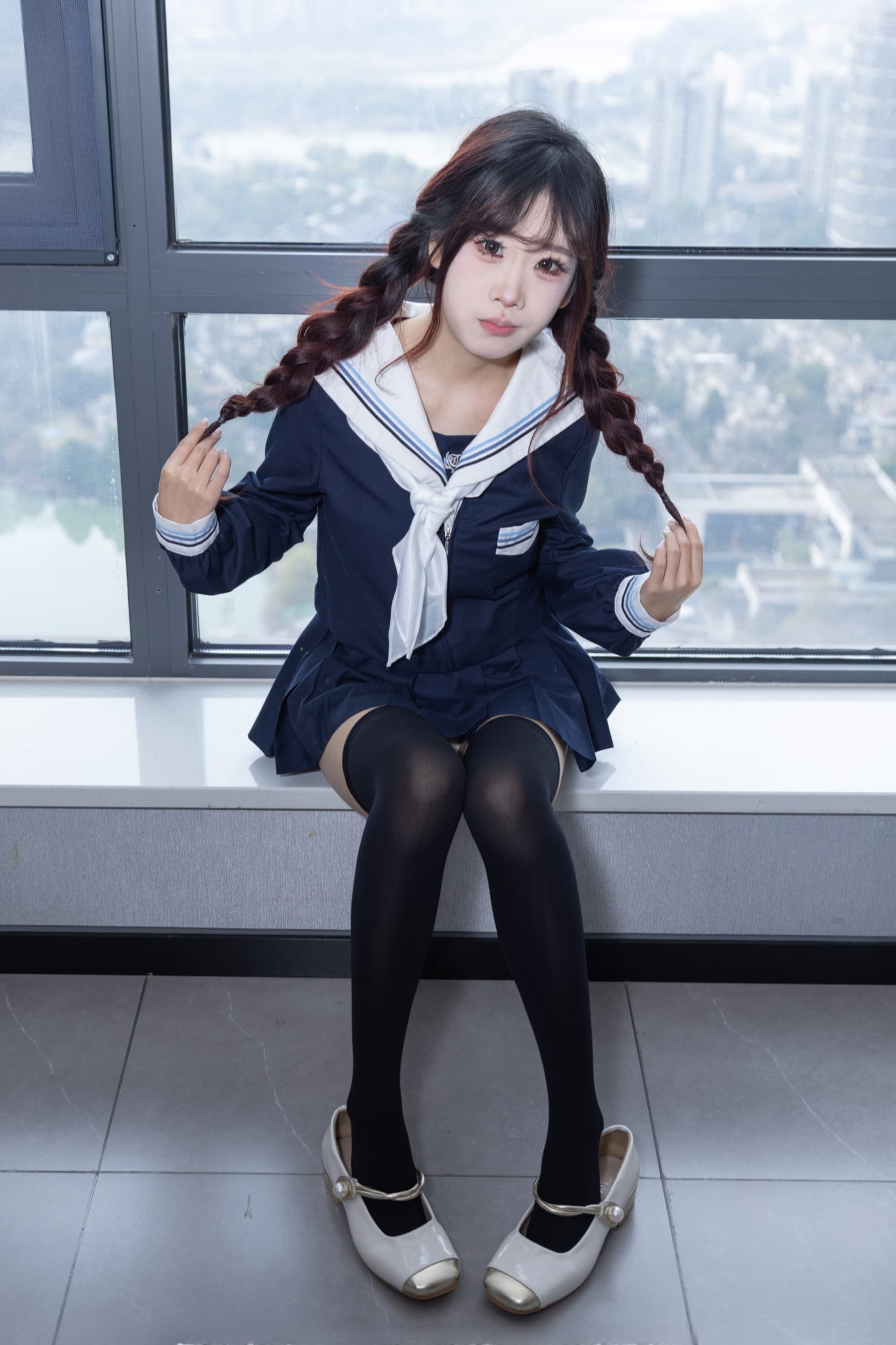 丝恋摄影 017期：厚黑丝，小皮鞋，裸足[168P/1V/4.34G]插图3