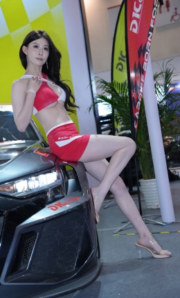 2306-1985=59√红色短裙嫩模【套图➕视频】