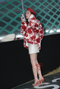 2306-124=红色细带凉鞋-原图180张/4.33GB.