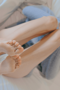 【Limerence】超顏值美腳少女 - 子子 140P+4 min Video