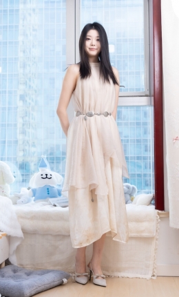 【物流传媒】2623期：小暖-高跟鞋、白棉袜、裸足