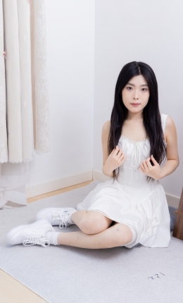 【物恋传媒】2739期：美式-板鞋、纯白棉袜（高筒）、裸足