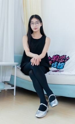 【物恋摄影】2249期：小影-低跟鞋、厚黑丝（150P+V）