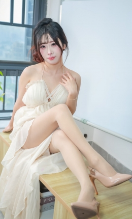 【丝恋摄影】060期：小梦-白色公主裙、粉色高跟鞋、厚肉丝袜