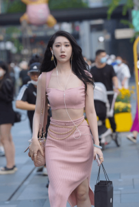 2210-702=粉裙-172P/2.52GB