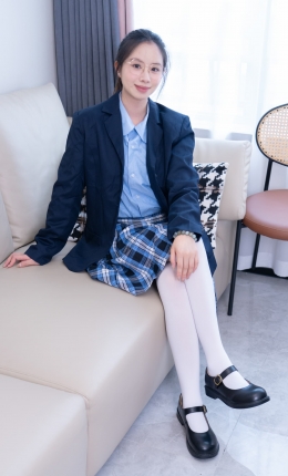 【甜予摄影】242期：知知-皮鞋、厚白丝