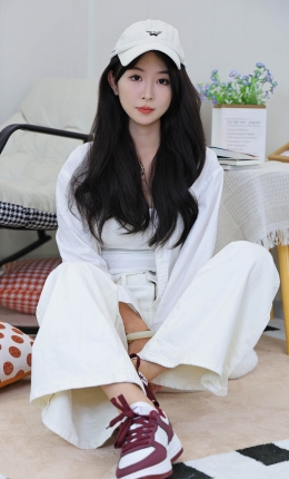 【绮梦摄影】375期：小彤  [无印珍藏版]