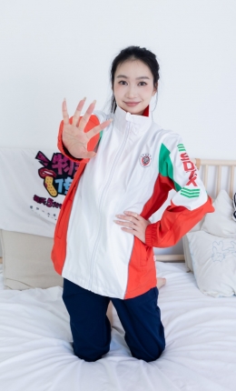 【物恋传媒】2525期：小影-高跟凉鞋、薄黑丝（脚尖微加固款）、裸足