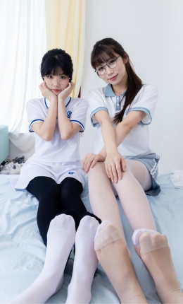 【物恋摄影】2243期：茯苓岚岚泡泡米米-板鞋、帆布鞋、白棉袜、肉丝白丝、厚黑白丝