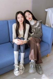 [袜啵啵] 166期：小甜豆&稚予-板鞋 运动鞋 高跟鞋 白棉袜 [218P/1V/7.66GB]