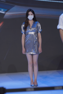 2210-572=靓丽车模-68P/0.96GB