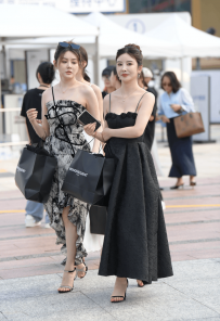 2306-258=姐妹花~76P/1.57GB.