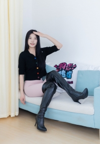 【物恋】2055期：茯苓-高跟长靴、白棉袜（微脏）、瑜伽裤