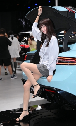 2306-2085=110√肉丝凉高跟女生【套图➕视频】