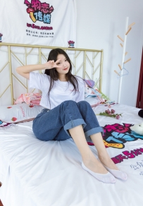 【物恋】2056期：小竹-板鞋、白色棉船袜、肚子疼揉肚子剧情