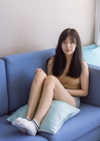 【袜啵啵】441期：小甜豆-高跟长靴、白棉袜、裸足