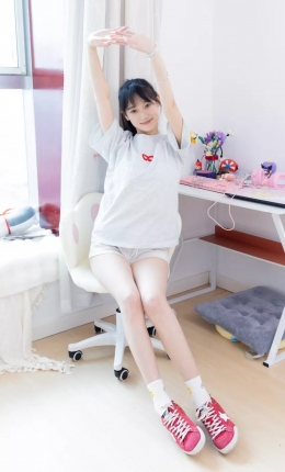 【物恋传媒】2680期：山奈-帆布鞋、白棉袜（中筒）、裸足