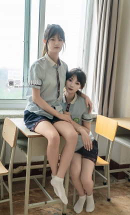 【爱丫摄影】二女课间嬉趣-教室闺蜜（套图➕视频）