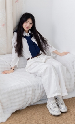 【物恋传媒】2662期：包包-运动鞋、白棉袜、裸足