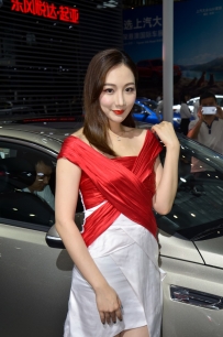 2204_145=展台上肉丝模特美女  93P