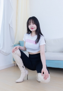 【物恋】2006期：小酒-长靴、卡其色棉袜、裸足