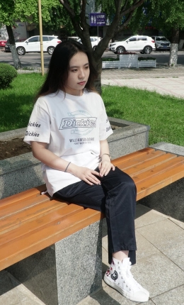 【爱丫摄影】室内与户外草坪多元内容（套图➕视频）