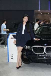 JP2306-189=在直播介绍车子呢！104P/3.16GB.