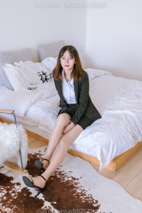 [袜啵啵] 267期：小甜豆-高跟鞋、油亮肉丝（脚尖透明款）、ol制服