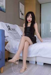 [袜啵啵] 170期： 周周-两双高跟凉鞋 油亮肉丝 厚肉丝 [158P/1V/6.68GB]