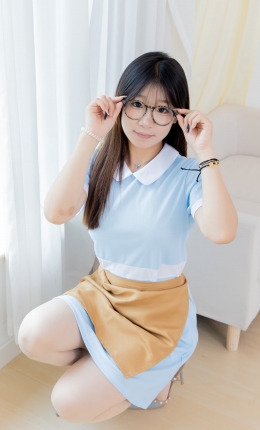 【物恋传媒】2424期：小可-高跟鞋、薄肉丝（脚尖加固款）