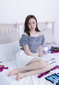 【物恋】2064期：恬恬-三双高跟鞋、肉丝、裸足