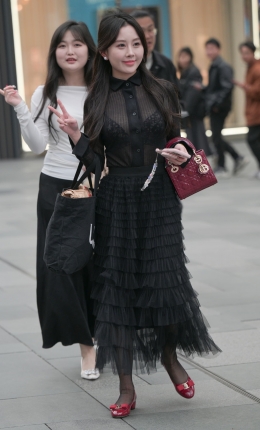 2306-2151=141√碎花