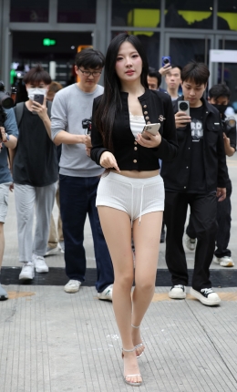 2306-1658=192√肖悦超薄油亮肉丝大长腿