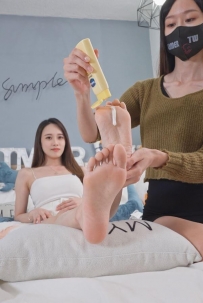 【limerence】Sammy 首次 TK 竟遭拘束又被多人搔癢 18min 4K影片