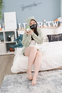 【limerence】BiBi足盒激萌替身VS脚底TK效果拔群165P+11min4K影片