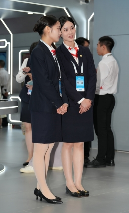 2306-2215=76√金融篇-薄与厚丝偏爱哪个丝