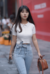 2210-331=紧牛小姐姐-119P视频/1.79GB