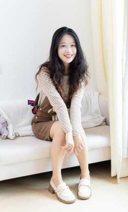 物恋传媒2388期：小紫-皮鞋、薄肉丝大腿袜（脚尖加固款）