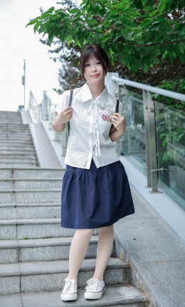 【丝恋摄影】016期：泡芙-白色衬衫、jk短裙、肉色薄丝、白色帆布鞋