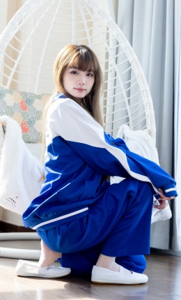【袜啵啵】724期：甜甜圈-白布鞋、薄白丝（脚尖加固款）、裸足、校服裤里丝