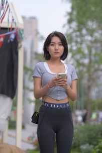 黑色瑜伽裤美女【套图+视频】