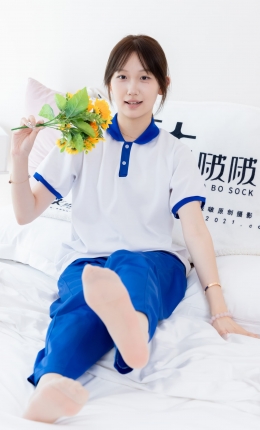 【袜啵啵】569期：香菜-校服、板鞋、白棉袜、薄肉丝（脚尖加固款）