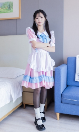 【袜啵啵】639期：甜甜圈-皮鞋、两双白棉袜、薄黑丝（脚尖加固款）、女仆装