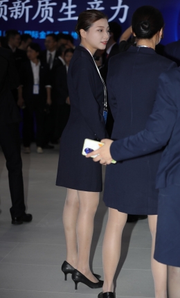 2306-2124=46√金融公司制服肉丝高跟美腿