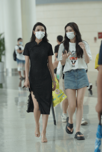 2210-863=闺蜜-53P/0.58GB