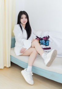 【物恋】NO.2014：闪闪-板鞋、白棉袜、裸足、蛋糕剧情