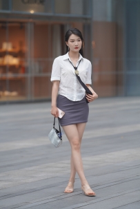 制服气质美女【套图+视频】