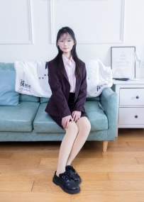 [袜啵啵]362期：甜甜圈-两双皮鞋、厚肉丝、厚黑丝、ol制服