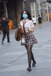 2210-1139=黑丝JK-94P/1.34GB。