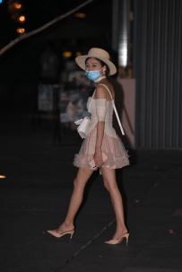 2210-453=凉拖戴帽短裙小姐姐-96P/2.77GB